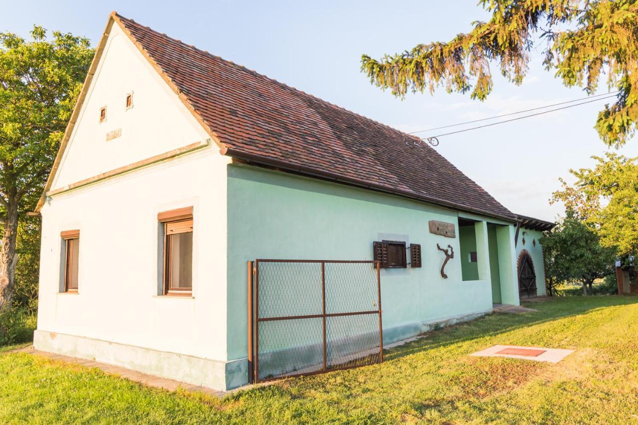 Village Wine House Mandicevac Exterior foto